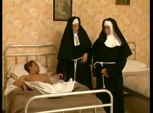 Монахини, В больнице
